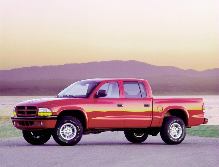  Dodge Dakota 1997 года  (фото 15 из 47)